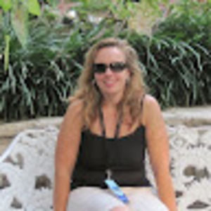 Meet your Posher, Denise